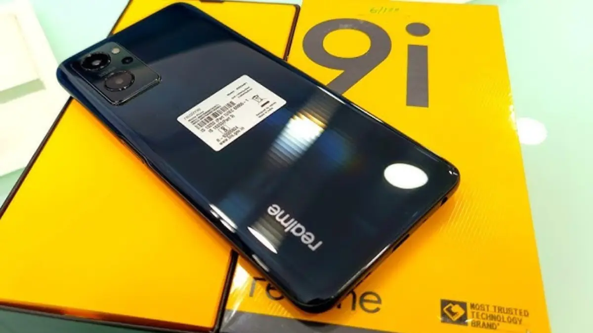 Realme 9i smartphone