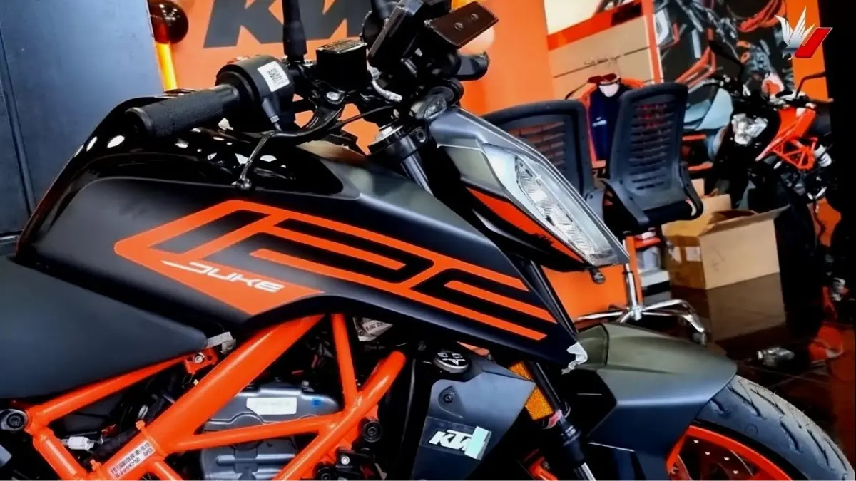 KTM Duke 125 bike