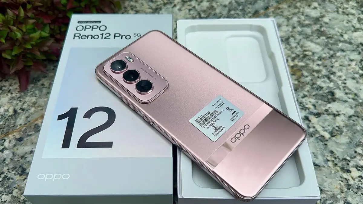 OPPO Reno 12 5G phone